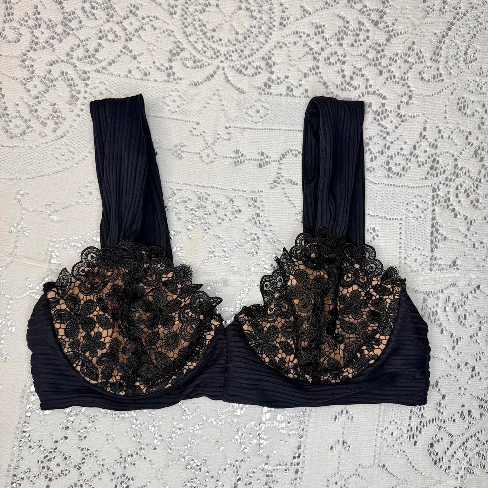 For Love & Lemons Black Lace Underwire Bikini Top – Size M